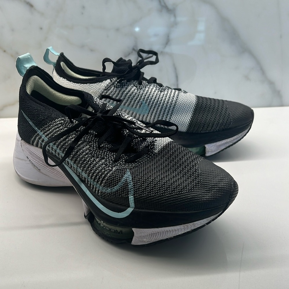 Nike air zoom tempo next% running shoes 9.5